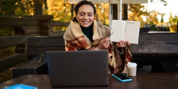 PTO Policy Explained: Maximize Your Vacation Days - Cover Image