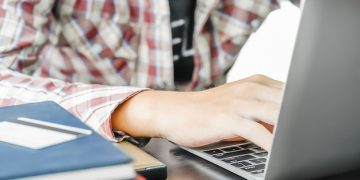 Secure Private Student Loans Below 6% in 2025: The Ultimate Guide - Cover Image