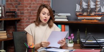 Decoding Student Loan Interest Rates: Fixed vs. Variable - A Comprehensive Guide - Cover Image