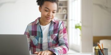 The Impact of Credit Score on Student Loan Interest Rates - Cover Image