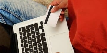 Decoding Your Credit Score: A 2025 Guide to Payment History - Cover Image